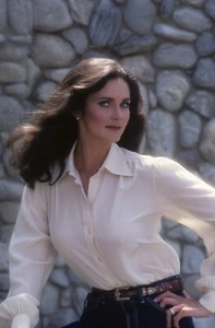 Lynda Carter Vintage Portrait #7 VERBESSERT verschiedene Optionen LCVP07 - Bild 1 von 6