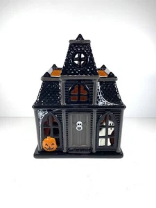 2010 Slatkin & Co. Haunted House Candle Luminary w/ Base Halloween *PLEASE READ* - Picture 1 of 18