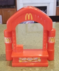 4 Zoll Fisher-Price Little People 2004 MCDONALD'S RED ARCH ERSATZTEIL SPIELZEUG - Bild 1 von 4