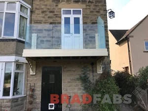 Balcony 122 - 28396 - Cantilevered Balcony - Picture 1 of 1