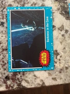2017 Topps Star Wars Journey to Last Jedi Karte Darkness in the Cave #21 - Bild 1 von 1