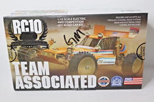 Team Associated 6040 RC10 4WD Classic Kit Off Road 1/10 Limited Edition 4x4 Neu in OVP - Bild 1 von 13