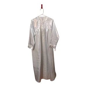 NWT Miss Elaine Women's Blue Plaid Sleepwear Nightgown Size Small - Picture 1 of 5