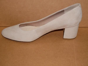 Evolve by Easy Spirit Womens Robin Taupe Pumps Shoes 6.5 Wide - Picture 1 of 7
