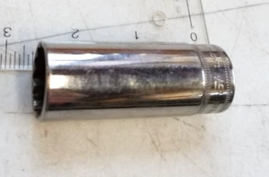 SNAP-ON SFM19 3/8 Drive 12 Point Chrome Deep 19mm Metric Socket - Picture 1 of 1