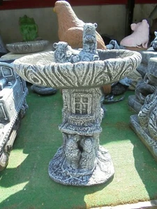 Mouse House bird bath concrete garden ornament - Picture 1 of 5