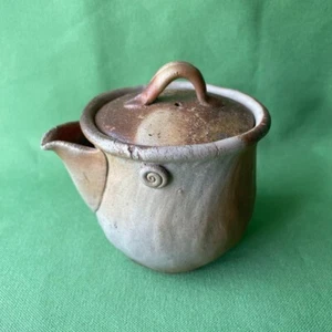 Bizen Ware Handbuilt Hōhin Teapot by Kazumune Mori – Rustic Goma Glaze Wabi-Sabi - Picture 1 of 8