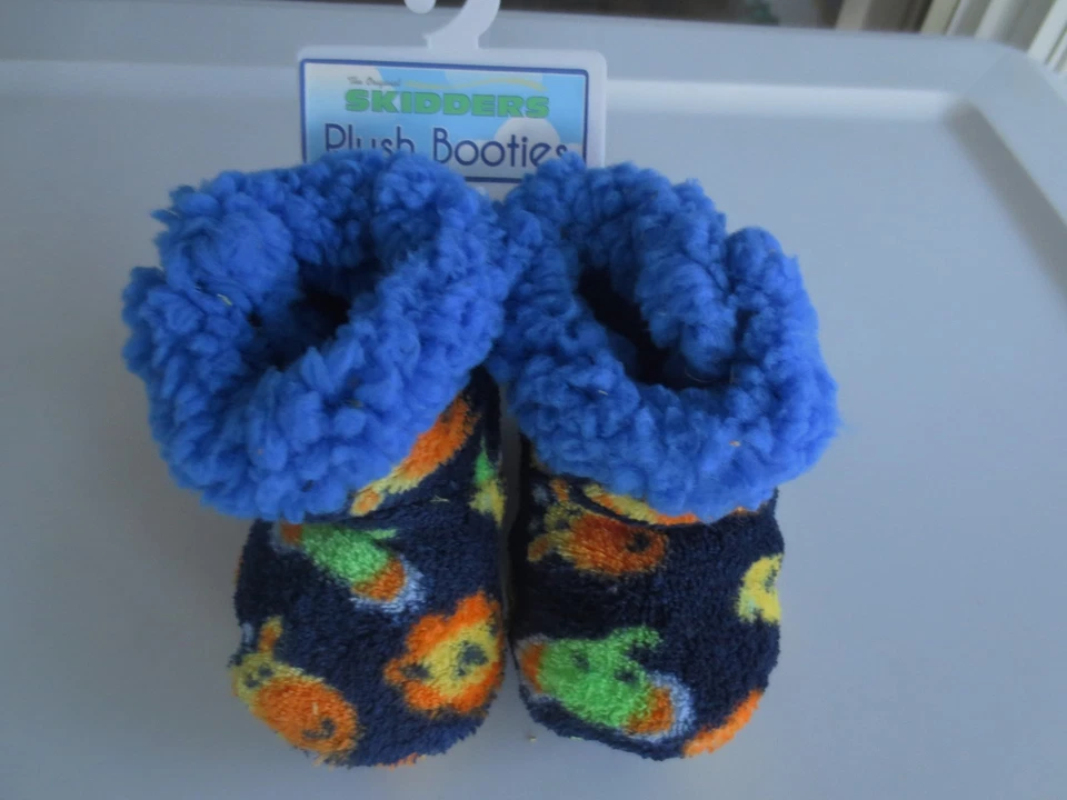 NEW boy *0-6* or *6-12* months SKIDDERS Booties Slippers Gripper Jungle Animals  - Image 1 of 3