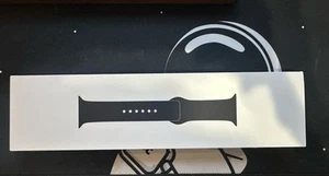 Opaska sportowa Apple 44mm - kosmiczna czerń - Zdjęcie 1 z 3