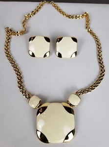 Vintage Monet Jewelry Set (Choker & Earrings) - Picture 1 of 4