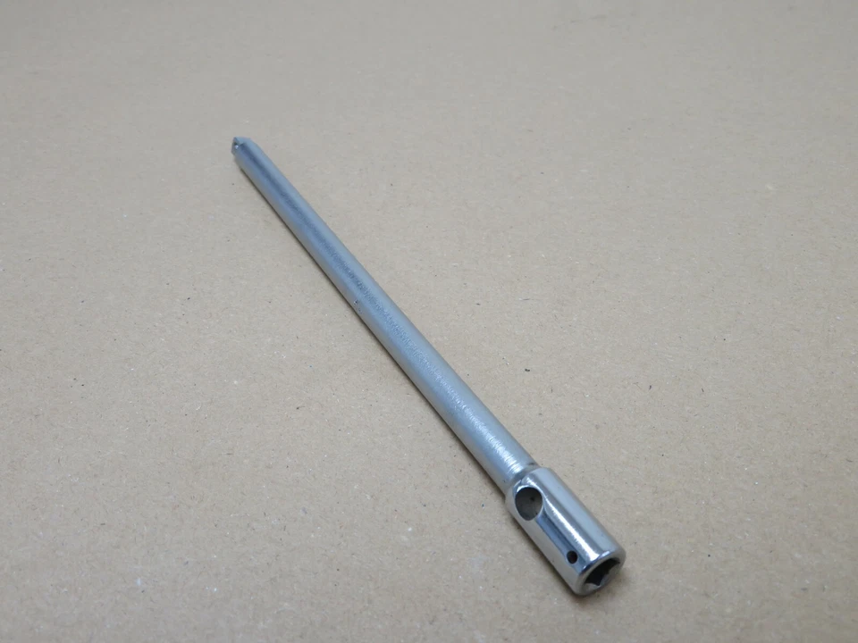 New Britool D95 1/4" x 8" Extension For Socket Set Ex MOD Stock - Image 1 of 2