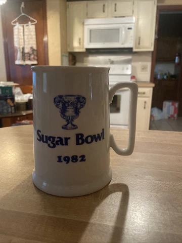 1982 Sugar Bowl Mug Pittsburgh Panthers Vs Georgia Bulldogs New Orleans Cover