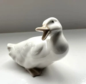 Quacking Neo Spanish Ceramic Duck by Lladro Later Brown Backstamp c1970 - Picture 1 of 7