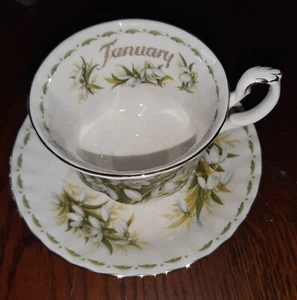 Tazza da tè The in porcellana Royal Albert con mese tazzina inglese FEBBRAIO - Foto 1 di 4