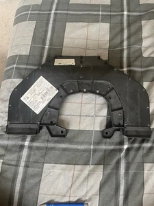 8T0301258 Audi Rs4/5 Air Guide Gearbox Duct Undertray Brand New - Picture 1 of 6