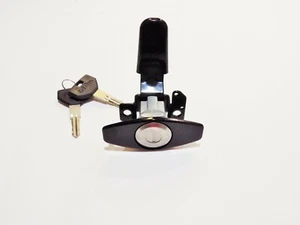 SNUGTOP FLUSH KEY LOCK- FOR SNUGTOP ALL GLASS REAR DOORS USING FLUSH KEY LOCK - Picture 1 of 1