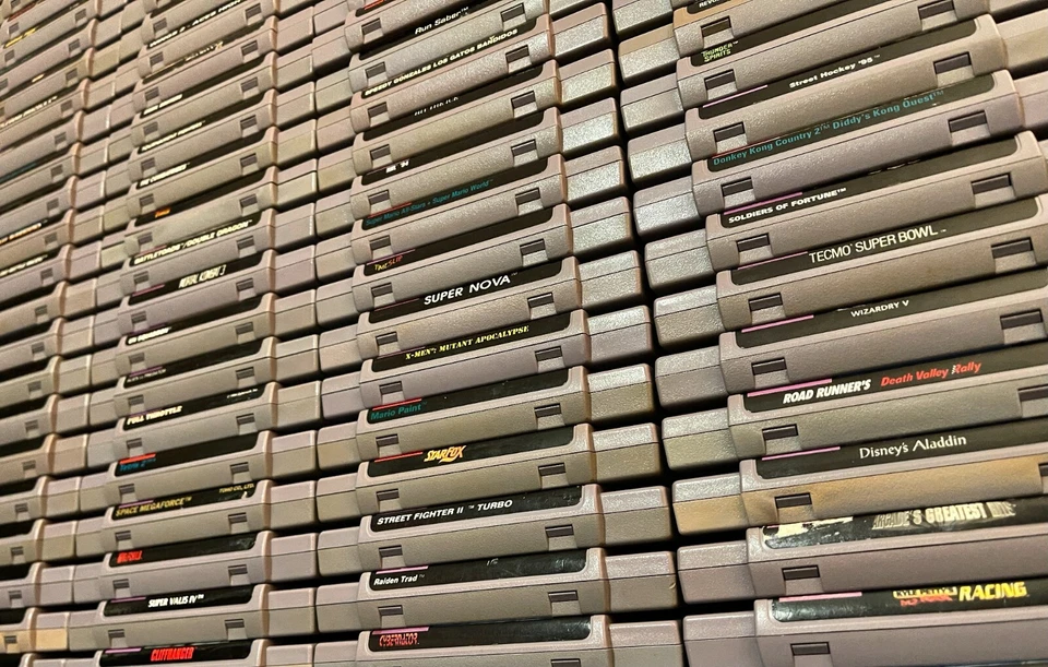 Super Nintendo SNES Original Games - [Blemished] - Free Stickers - Image 1 of 1