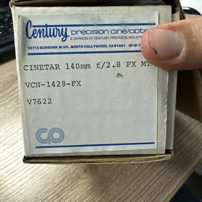 Century Cinetar  140mm f/2.8 V7622 - Image 1 of 2