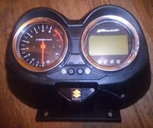 Suzuki GSF 1200 N Bandit Cockpit Speedometer Instruments Fairing - Picture 1 of 6