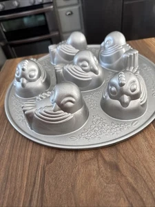 Nordic Ware Sweet Tweets Pan Cakelet Pan Cupcake Pan Cast Aluminum Non Stick - Picture 1 of 6