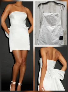 LULUS Soiree Hour weißes trägerloses Satin-Minikleid mit Schleife hinten Größe Medium **neu mit Etikett** - Bild 1 von 11