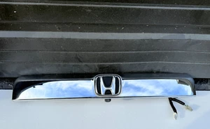 2009-2015 Honda Pilot Tailgate Trunk Lid Garnish Finish Molding w/ CAMERA OEM - Picture 1 of 6