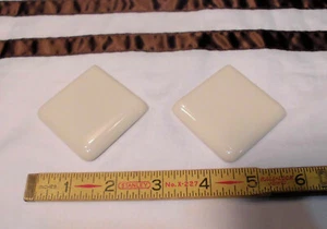 2 pcs. Glossy Biscuit  2" X 2" X 5/16" Ceramic Surface Bullnose Corner Tiles NEW - Picture 1 of 9