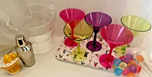 Suministros de fiesta Martini/bandeja de plástico, vasos Martini/coctelera/cubo de hielo - Imagen 1 de 11