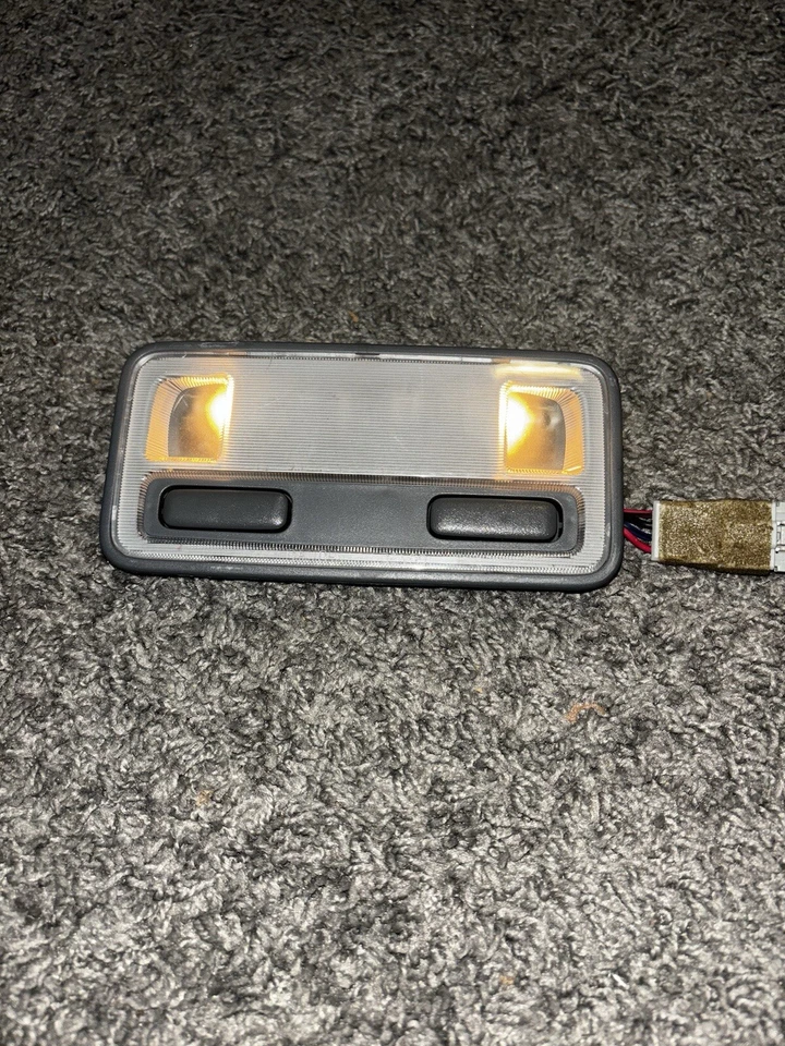 1996 1997 1998 1999 2000 2001 2002 2003 2004 ACURA RL REAR DOME LIGHT ROOF LAMP - Image 1 of 4