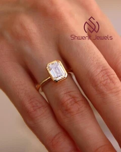 1Ct Emerald Cut Lab Diamond Bezel Solitaire Ring 10K Gold VS1/E IGI Wedding IGI - Picture 1 of 7