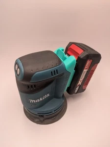 Ozito Battery to Makita LXT 18V tool adaptor - Bild 1 von 4