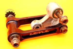 2009 Kawasaki KX450F Rear Suspension Shock Linkage - Bild 1 von 9