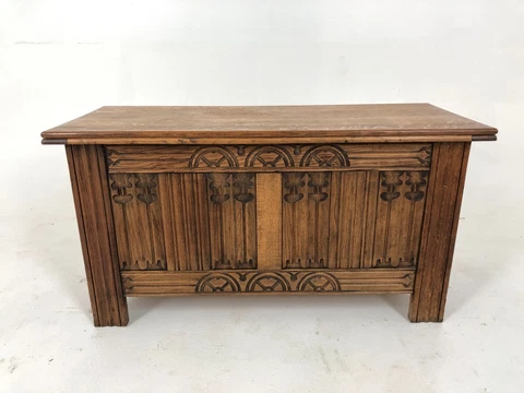Vintage Carved Oak Linen Fold Blanket Box, Table, Trunk, Scotland 1930, H853 Cover