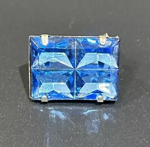 Einzigartige Vintage rechteckige Brosche mit Krappenfassung in hellblau - Bild 1 von 2
