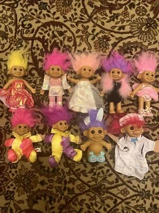 9 Russ Trolls, 5-7”, 2-7” Plush, 1-5”bunny, 1 Puppet - Bild 1 von 5