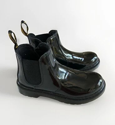 Dr. Martens 儿童蹒跚学步的孩子 3 码黑色漆皮一脚蹬拉链切尔西靴 — 第 1/4 张图片