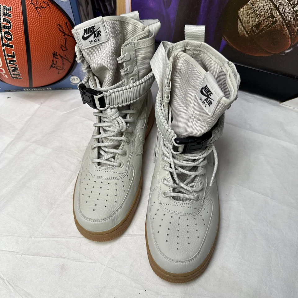 Size 10 - Nike SF Air Force 1 High Light Bone W - Image 1 of 4