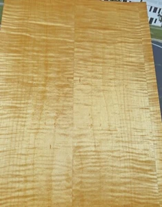 Ahorn lockig vorgefertigtes Holzfurnier 13" x 18" x 1/12" dick alle Holzrücken - Bild 1 von 2