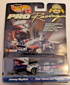 Die-Cast 1:64 Mark Martin #6 Hot Wheels Pro Racing Valvoline con cassetta degli attrezzi nuovo con scatola - Foto 1 di 6