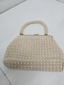 Beaded Clam Shell Purse Hong Kong 1960s 6" x 10" Fabric interior  - Picture 1 of 5