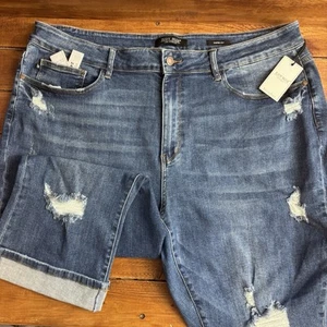 Judy Blue Jeans Womens 24W (Fits 42x23) Blue Denim Distressed Capris JB78100 NEW - Picture 1 of 9