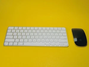 Apple Magic Keyboard and Magic Mouse (USB -C) - Picture 1 of 1