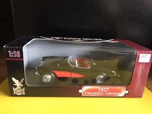 1957 CHEVROLET CORVETTE CONV. 1/18 YATMING ROAD SIGNATURE NIB MADE HONG KONG - Picture 1 of 8