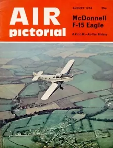 AIR PICTORIAL 8/74 RAF CANBERRA_C-130 HERCULES_K.N.I.L.M._WW2 RAF MIDDLE EAST - Imagen 1 de 3