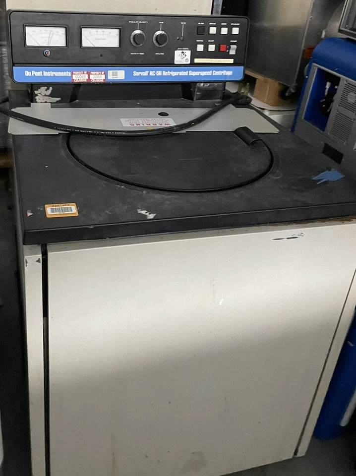 Centrifugadora refrigerada de supervelocidad Dupont Sorvall RC-5B Foto 1 de 1
