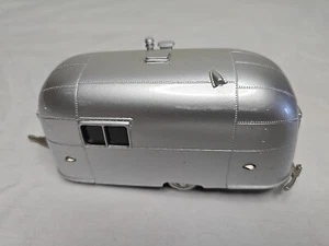 Brooklin Collection BRK 54 1953 Streamlined American Caravan - Picture 1 of 6