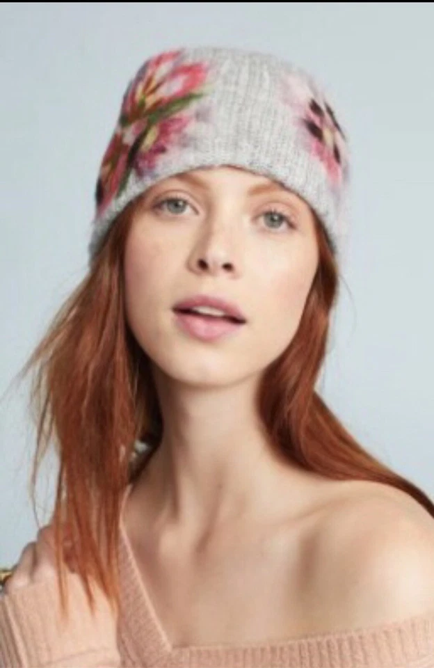 Anthropologie Felted Floral Beanie Gray Pink Flowers Light Wear — 第 1/1 张图片