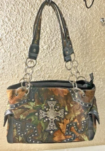 Women's Camo Camoflauge Conceal Carry Handbag Tote Purse Bag Cross Design - Picture 1 of 7