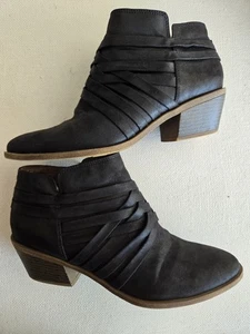 Life Stride Black Suede Booties Strappy Look Side Zip Size 8.5 - Picture 1 of 8