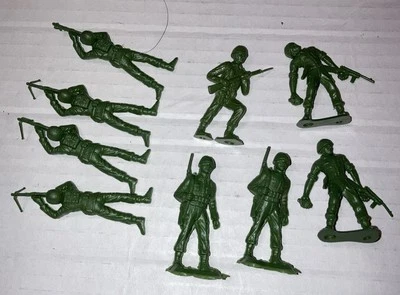 Lote de 9 soldados de infantería de colección Green Army Men MPC Segunda Guerra Mundial Foto 1 de 4